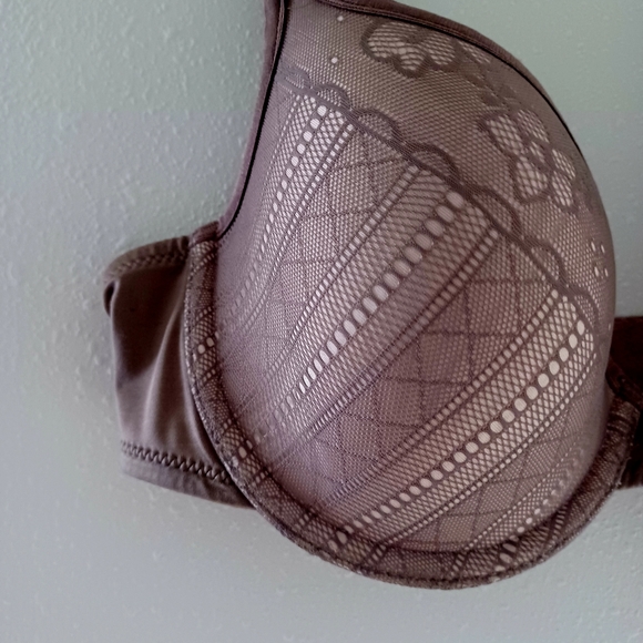 Wacoal Finishing Touch Contour Bra, size 36B - Picture 4 of 12